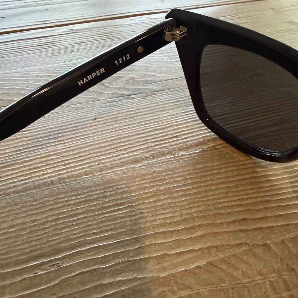 Quay Australia Glossy Black Cat-Eye Sunglasses - Picture 3 of 5